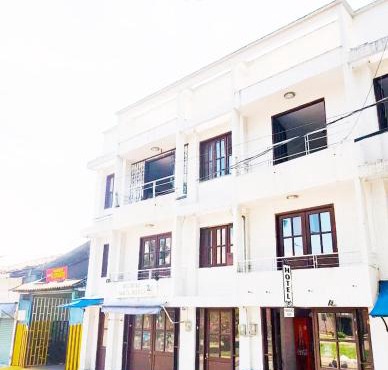 HOTEL CASA BLANCA BUGA