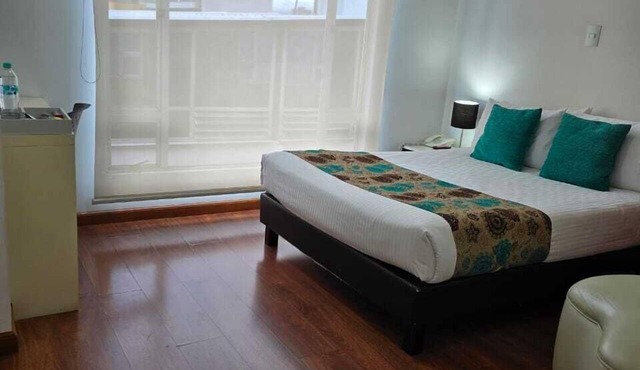 Hotel Castellana 100