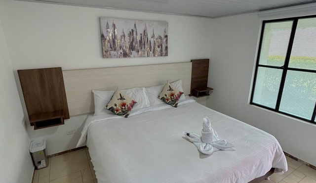 Hotel Celeste Inn