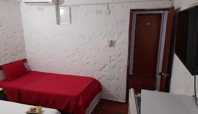 Hotel Crisanto Luque