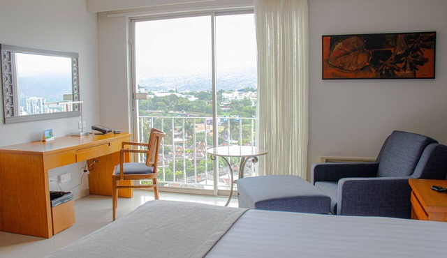 Hotel Estelar Altamira