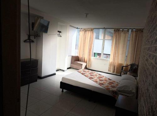 hotel imperio plaza