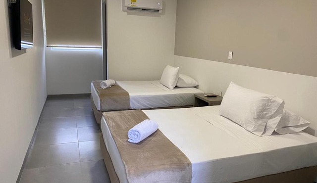 Hotel las Olas Yumbo