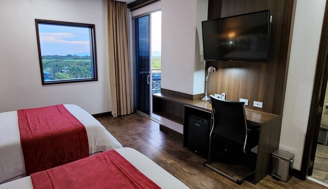 Hotel Real Elim International