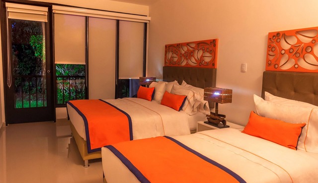 Hotel Yalconia