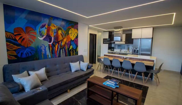 Increíble penthouse 802, jacuzzi, a 15 min de Provenza