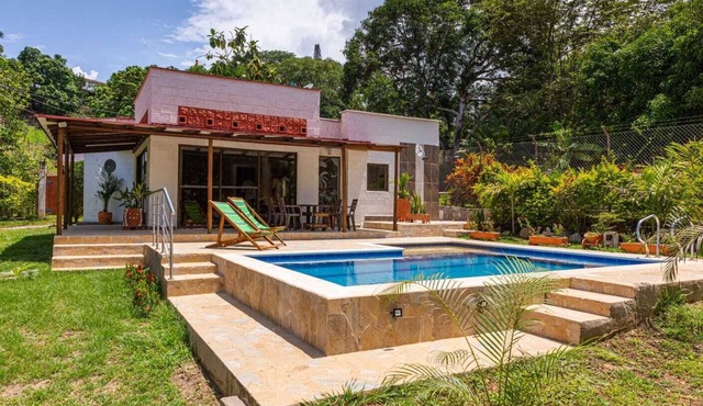 Las Gemelas Farmhouse/House – Pool and Sun for Your Vacation in Antioquia