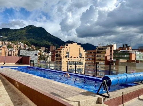 Loft/Apartaestudio Chapinero con piscina gym