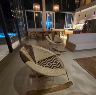 Lotus Beach House playa privada