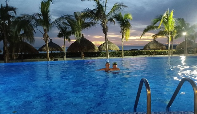 Luxury apartment with direct access to the ocean in Pozos colorados