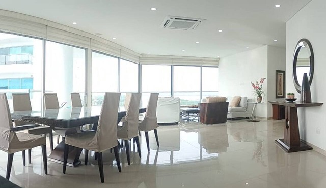 Luxury Penthouse in Cartagena Beach Front