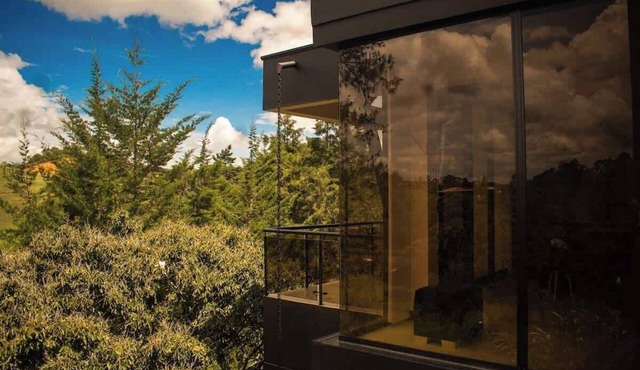 Luxury Villa with private Jacuzzi & Steam
