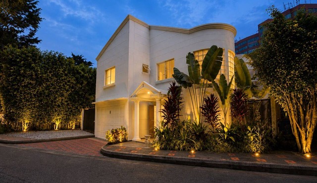Luxury Villa "El Tesoro"/Hot Tub/Sleeps 18