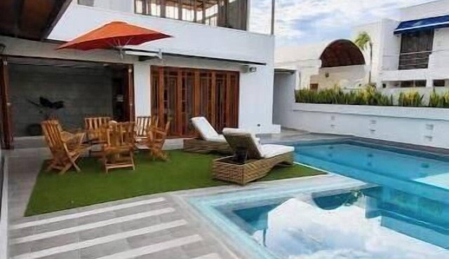 Luxury Villa | Private Pool, Hot Tub, Game Room, Gym, BBQ