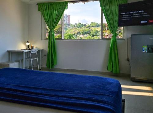 Maisant Hostel Cali, Street View, Good Food & Local Culture in Cali