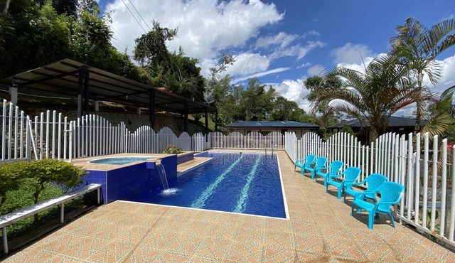 MAJU FARMHOUSE, KM 24, VIA EL CARMEN DAGUA in Valle del Cauca