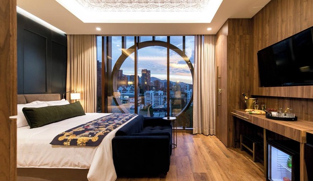 Marquee Hotel