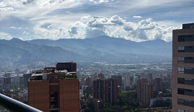 Modern Apartment in El Poblado | Excellent Location in Medellín