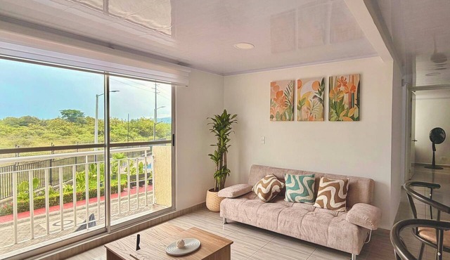 Modern Apartment with Pool Near Unicentro Shopping Center