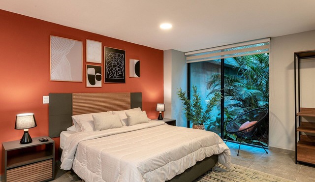 Modern downtown loft/Queen bed in Medellín