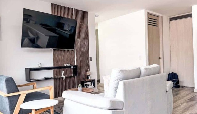 Moderno y espacioso apartamento