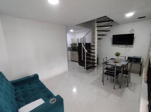 MR1-5 APARTAMENTO ACOGEDOR FRENTE AL LAGO CON AIRE ACONDICIONADO Y WIFi in Cartagena de Indias