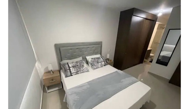 New apartment with pool and gym, north area.