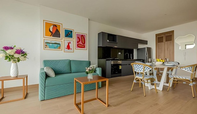NEW with impressive lagoon view 21st floor