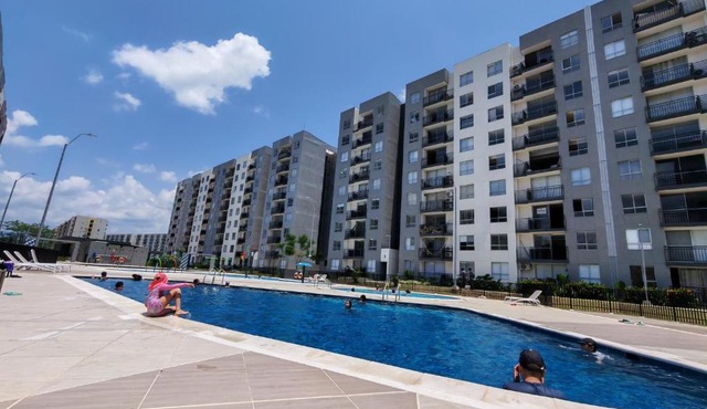 Resort-style apartment with 4 pools and air conditioning in Ricaurte