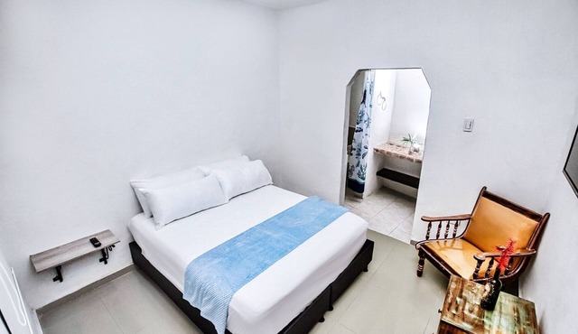 "room in Lodge - Tr-a4d Hostel Room Near Castillo San Felipe With Pool and Wifi"