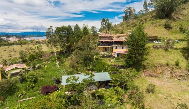 Rosa - suite with lake view in Guatapé