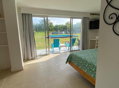 Savannah Inn 202 Suite Mountain View in San Andrés