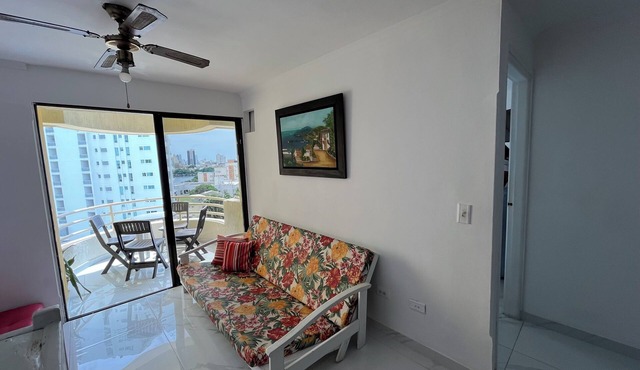Sea view and historical center (with swimming pool and in front of the beach in Marbella)