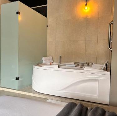 Seven hotel