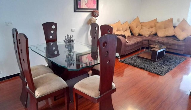 Spacious 3-Bedroom Apartment Near the Airport, CAS