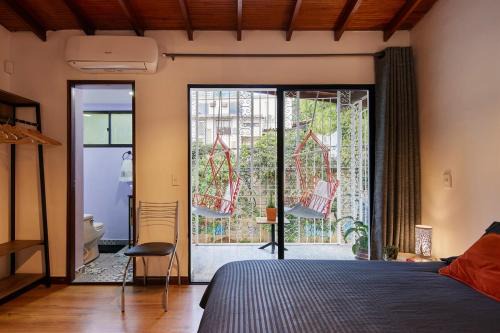 Spacious 5BRw AC Jacuzzi Poblado in Medellín
