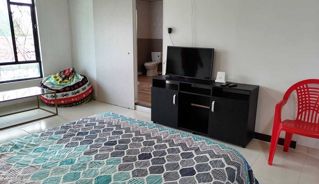 Spacious and beautiful room, furnished, north highway Bogota