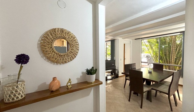 Spacious & comfy apartment in the heart of Poblado
