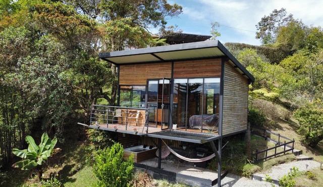 Spectacular and cozy cabin with a private hot tub