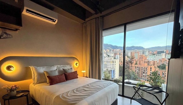 Spectacular apartment in the town, surrounded by nature, parks and restaurants.
