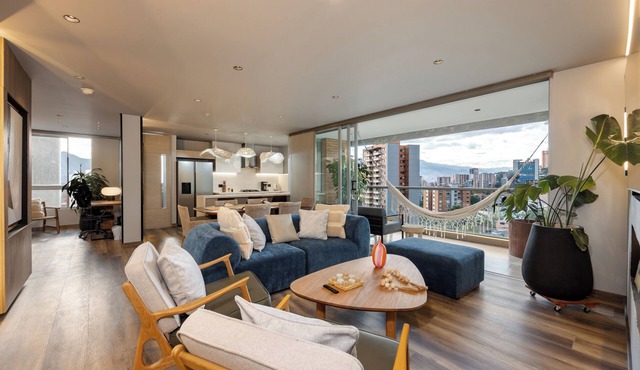 Spectacular & Brand new 3BR Apt Close to Provenza with pool and gym.