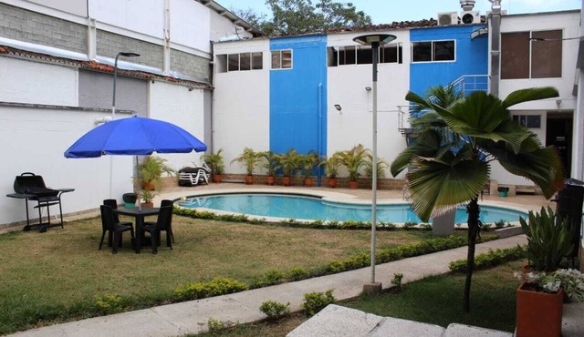 Studio apartment #3 in an exclusive neighborhood in Cali garden city. in Cali