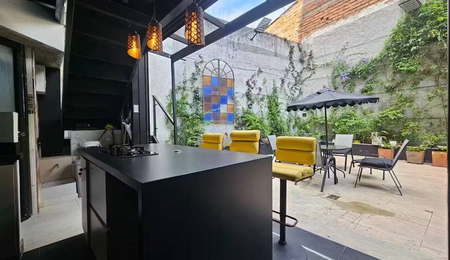 Suite8 Boutique Coliving Bed 160 Nomad Jacuzzi 2+
