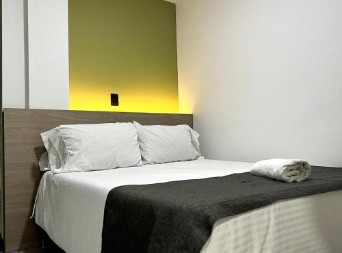 TERRA - Heated Small Pool, BBQ & AC Lleras Park
