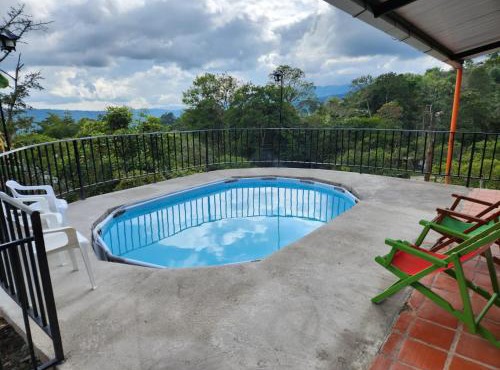 TIERRA VIVA, casa campestre - ANOLAIMA