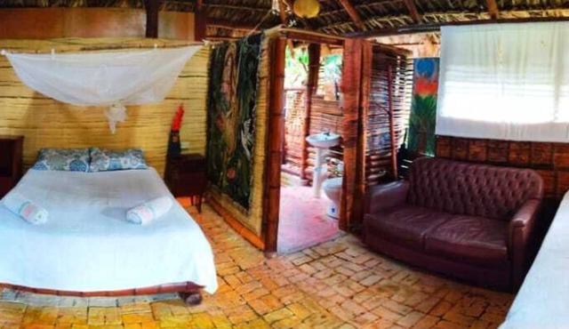 Tropical Biohostel by Rotamundos