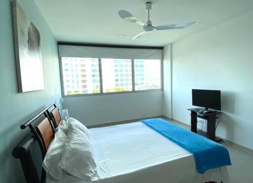 Two-Bedroom Apartment facing the sea