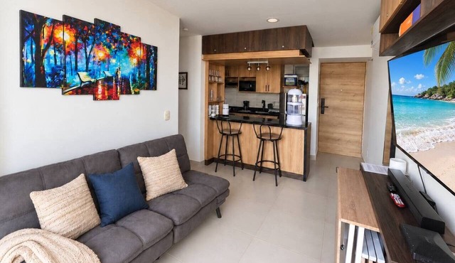 Urban Beach for 8 | City view, Pool & Fast Wi-Fi in Cartagena
