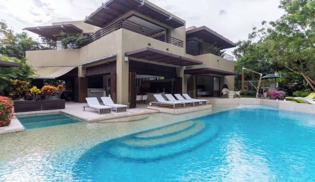 w* | Attractive 6BR Villa w/ Pool at Mesa de Yeguas in Anapoima