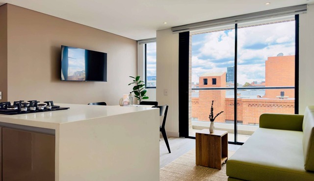 w Flawless 2BR w Balcony in Santa Barbara